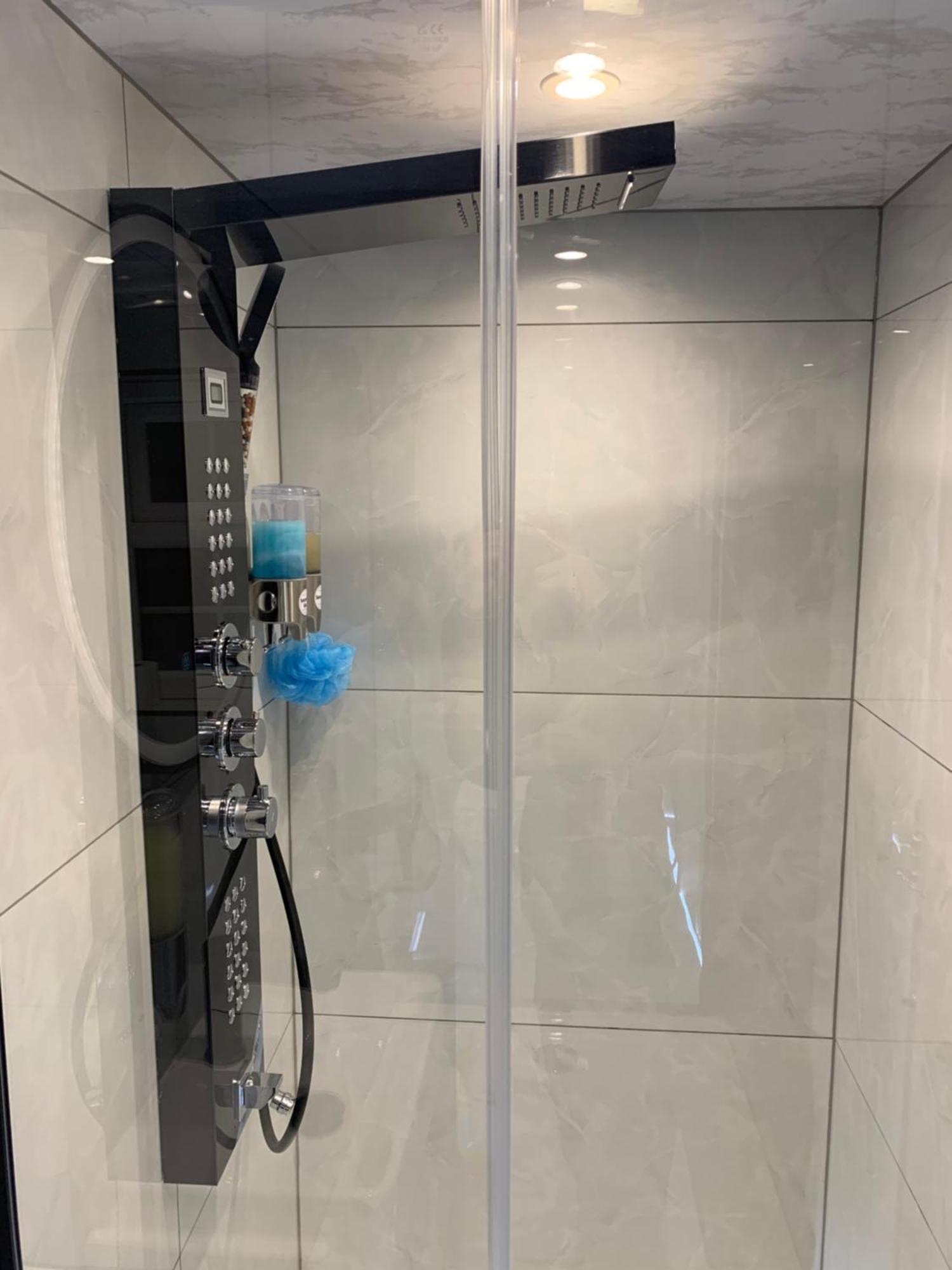 Air Conditioned Modern Double Bed Room With Private Attached Bathroom - Free Parking - Near London Heathrow Airport & Southall Broadway Extérieur photo